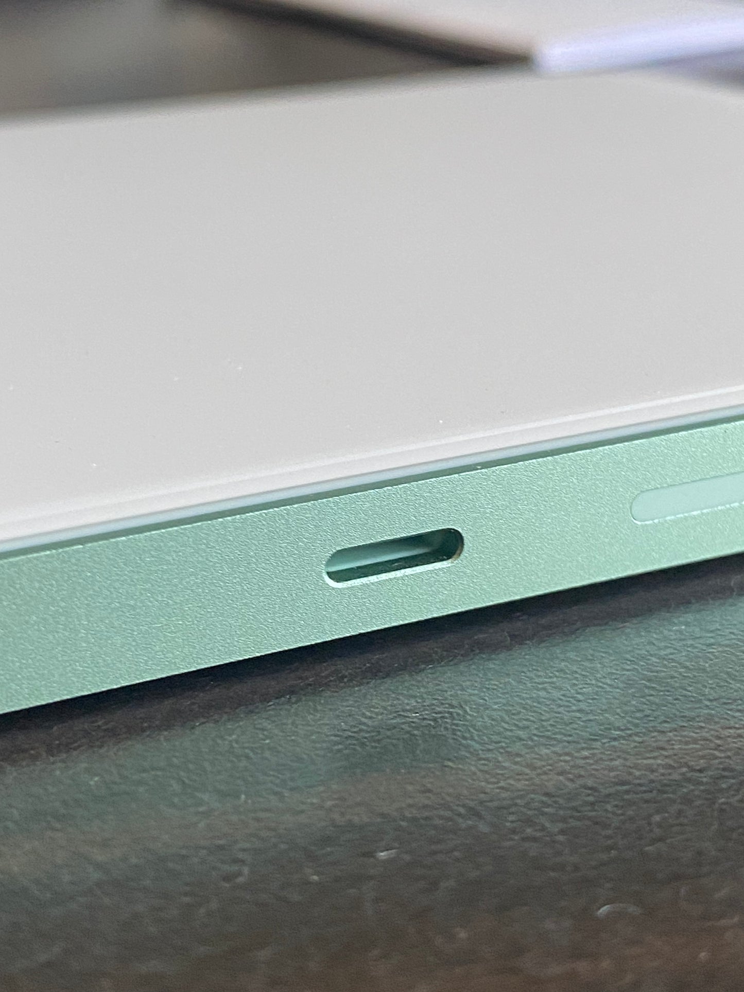 A1535 超稀有綠色蘋果巧控板三代Magic Trackpad