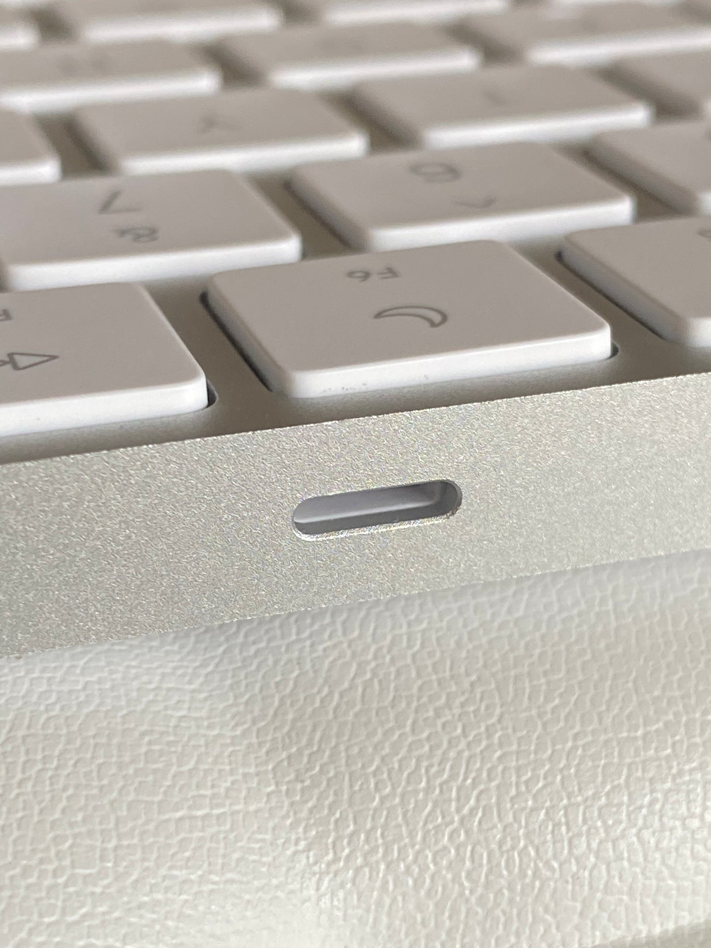【當日出貨】｜A2449 Apple 白色巧控鍵盤with Touch ID｜全新未使用iMac紙膜 ｜註冊保固90天