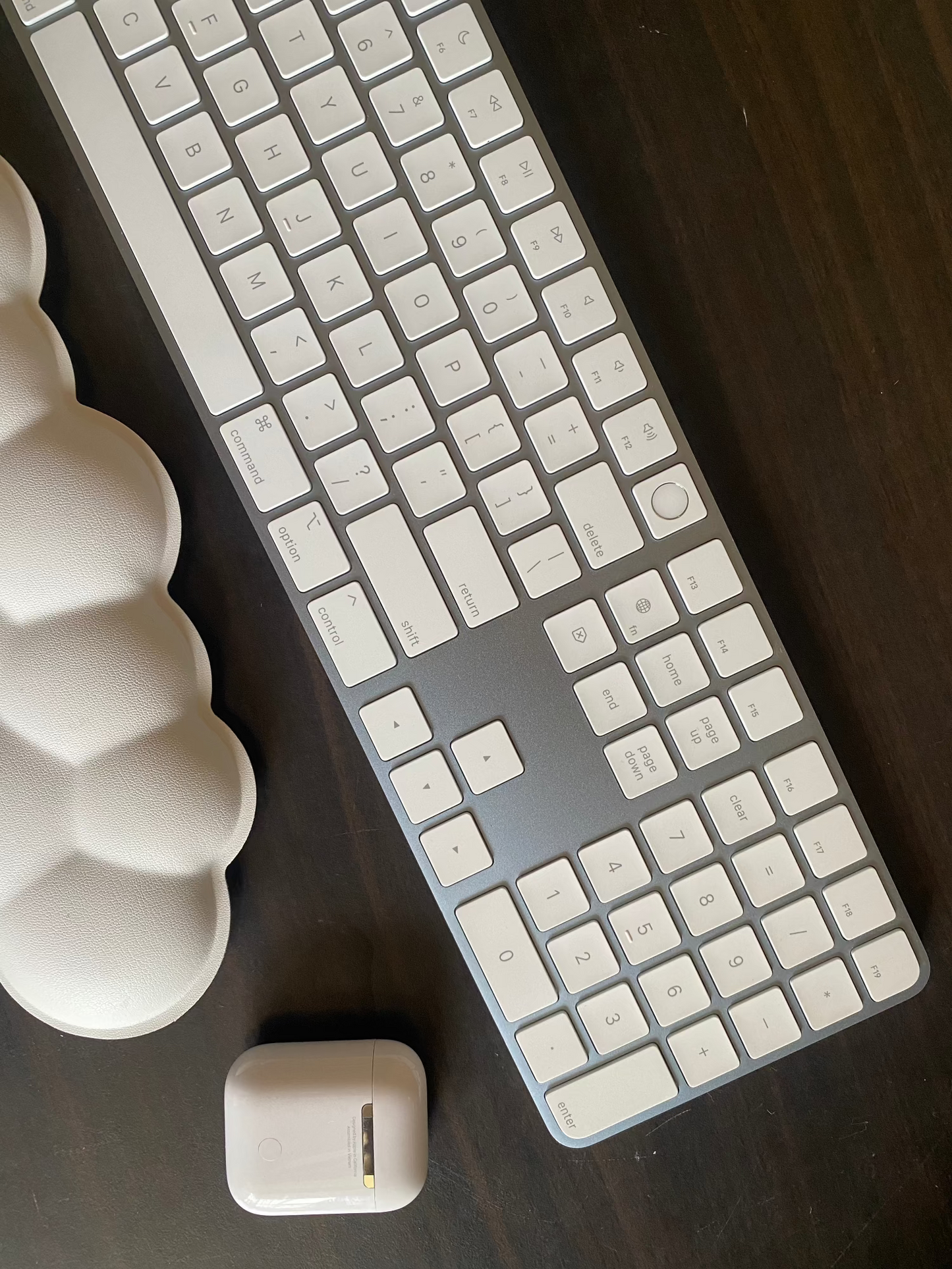 【當日出貨】｜A2520 Apple 超稀有水藍色巧控鍵盤with Touch ID｜九成新以上 ｜註冊保固90天