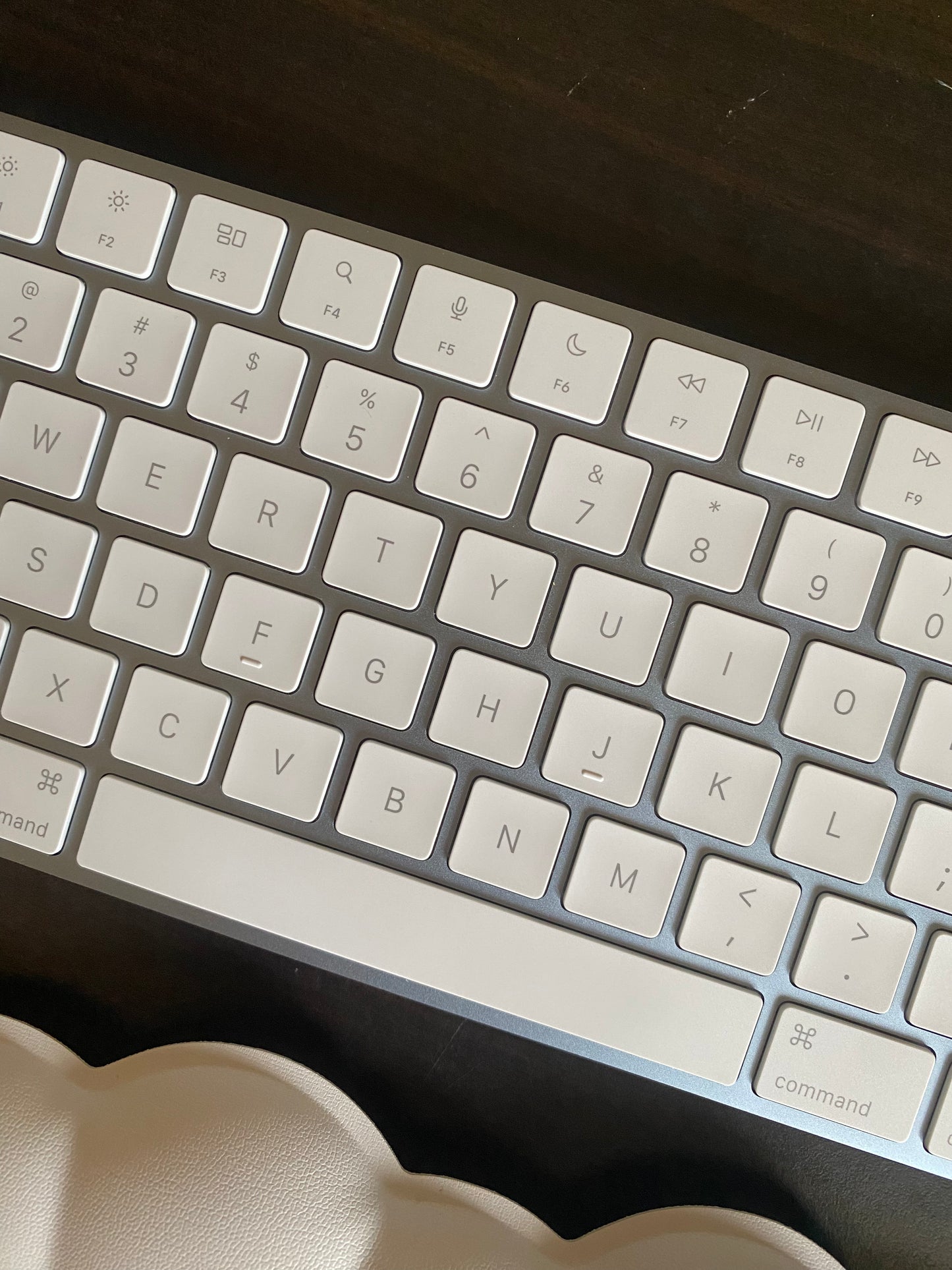 【當日出貨】｜A2520 Apple 超稀有水藍色巧控鍵盤with Touch ID｜九成新以上 ｜註冊保固90天